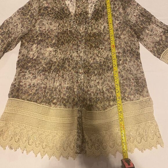 Sundance Sheer Floral Crochet Embroidered Hem Blouse Size Medium NWOT - Picture 11 of 11